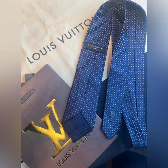 Louis Vuitton Tie Authentic - Picture 1 of 9